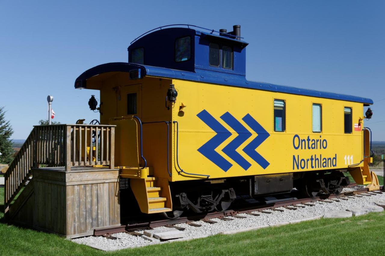 Clearview Station & Caboose B&B Creemore Exteriér fotografie