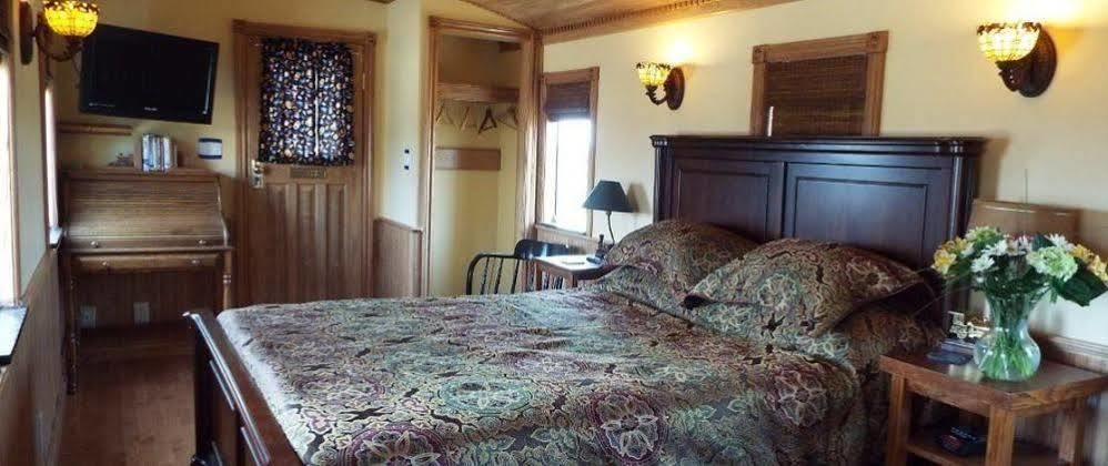 Clearview Station & Caboose B&B Creemore Exteriér fotografie